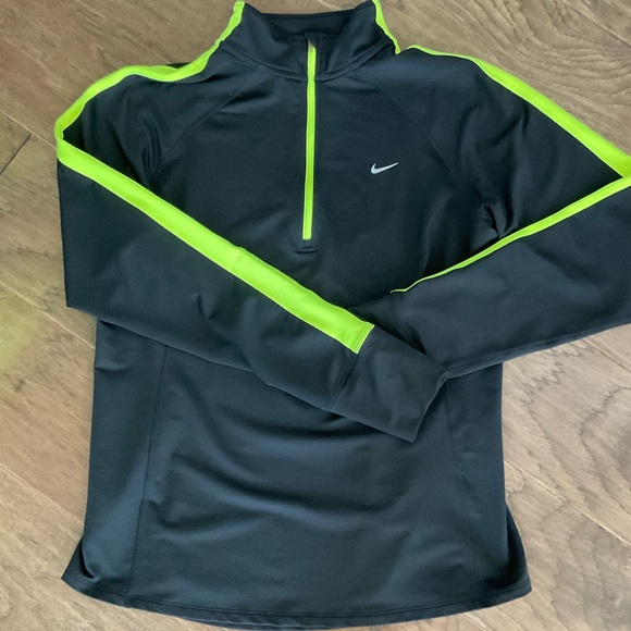 NIKE Dri-Fit Running Half-Zip Black Athletic Jacket - Picture 3 of 5